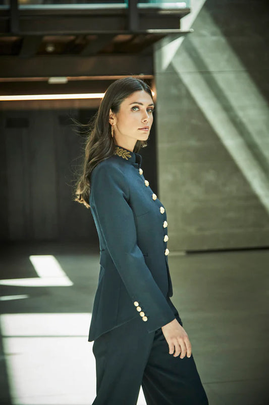 BLAZER AZUL MARINO CORTE ENTALLADO POPPY