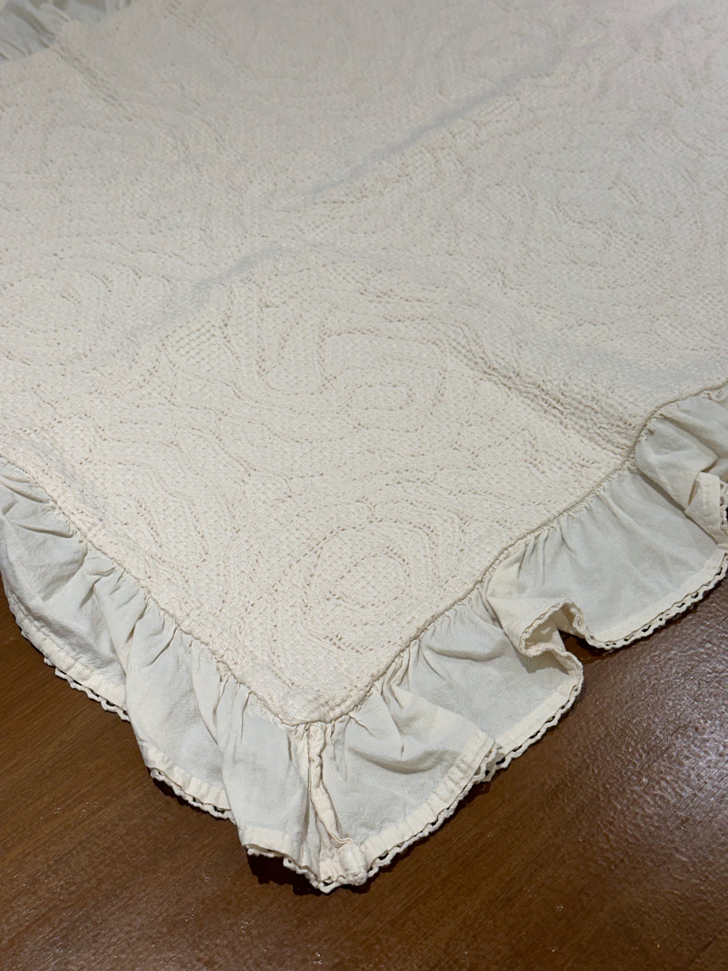 FUNDA ALMOHADA LYON + VOLANTE 50x70