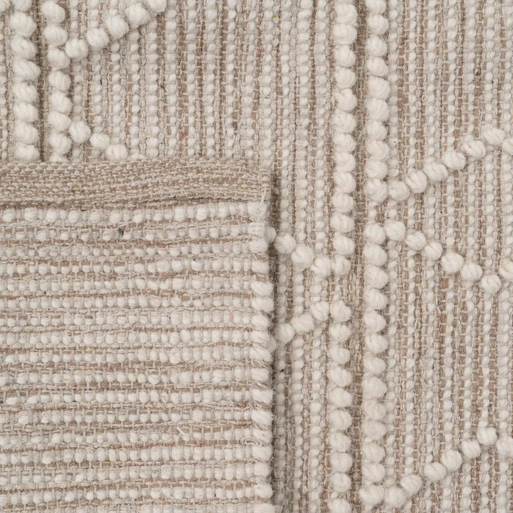 ALFOMBRA CREMA TEJIDO DECORACIÓN MEDIANA