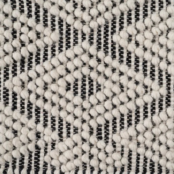 ALFOMBRA BLANCO-NEGRO TEJIDO DECORACIÓN MEDIANA