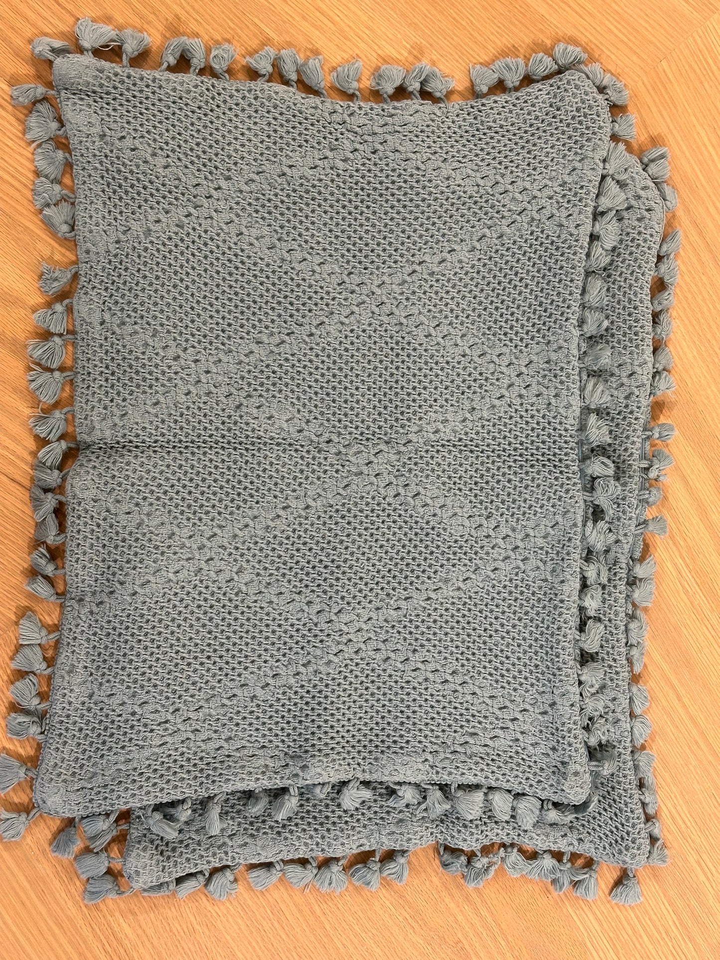 PAR DE FUNDAS COJIN NAVIGATOR/ POMPONES AZUL 35X50