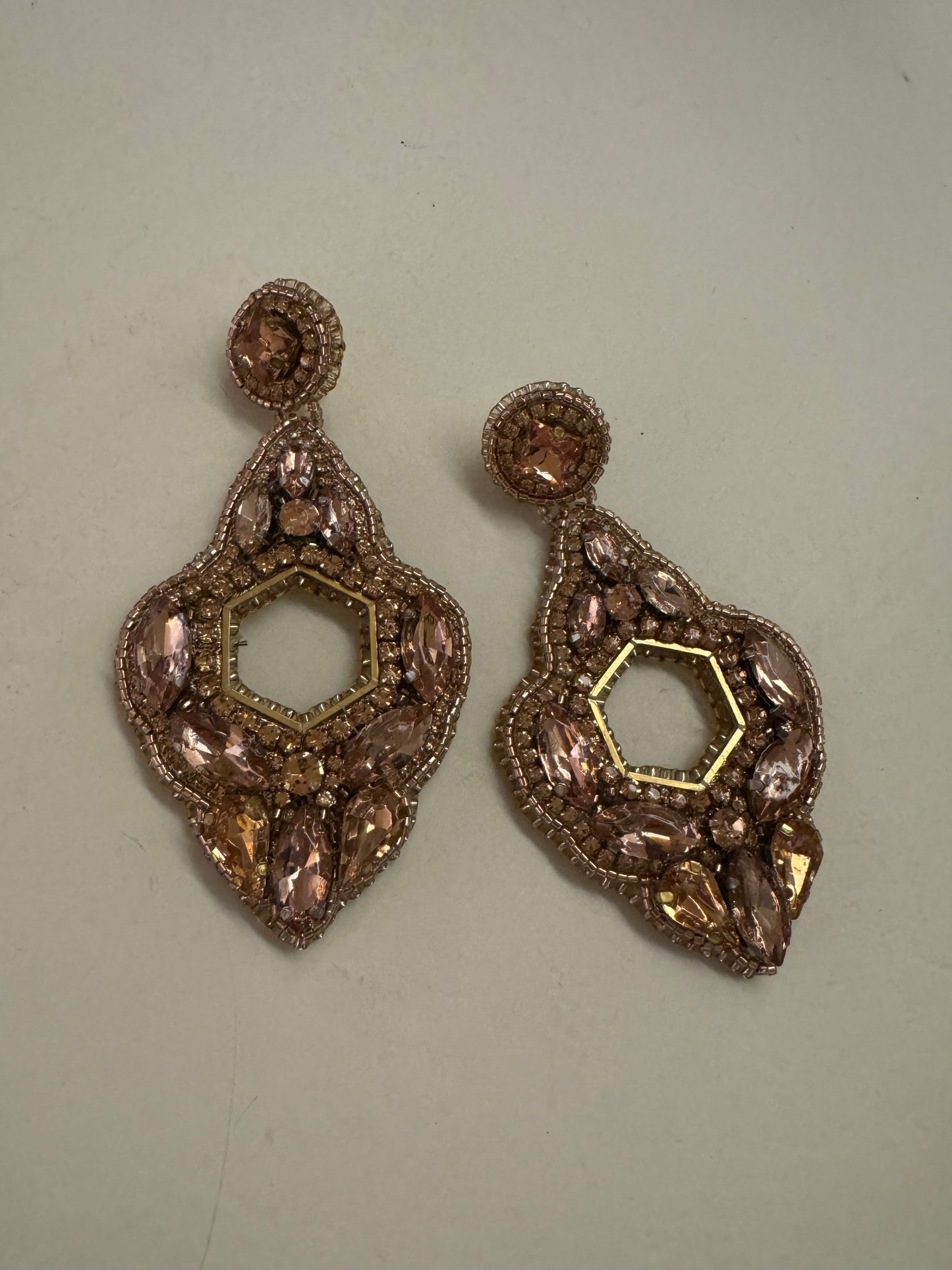 ARETES CARMINIA