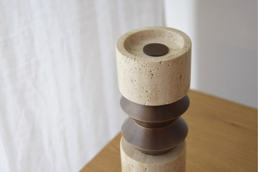 FORMA N1 CANDLE HOLDER. TRAVERTINE AND METAL.