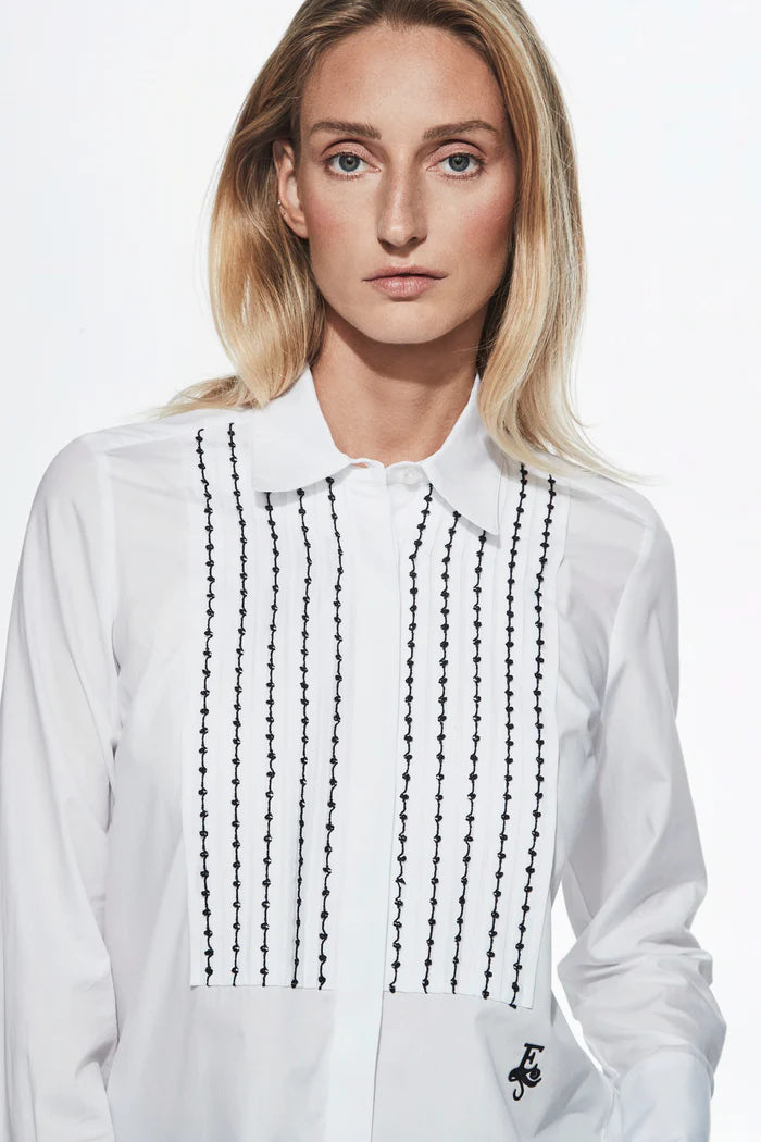 CAMISA PECHERO JARETAS BORDADO GINEBRA