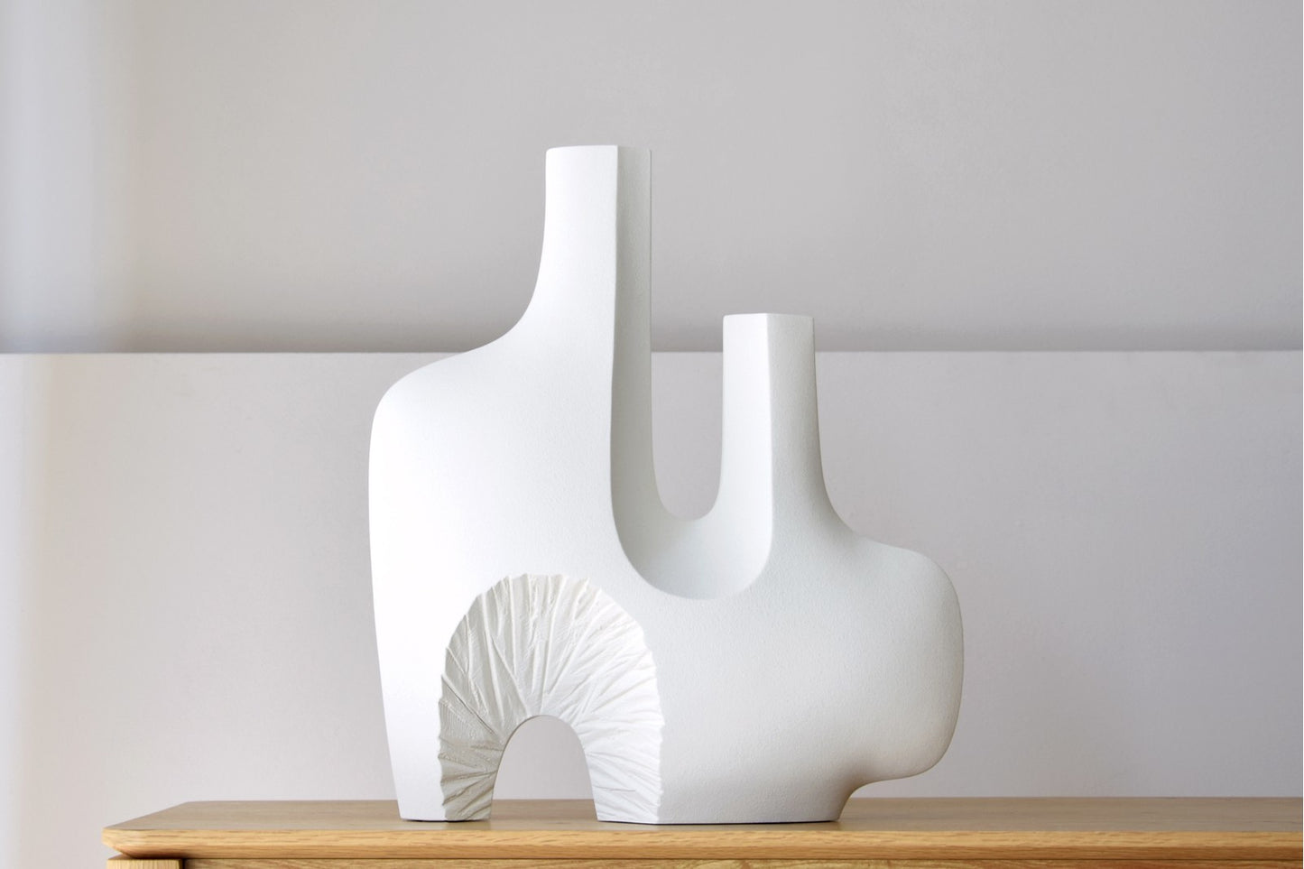 COLECCIÓN VACÍO.PIEZA 3. BLANCO TEXTURA