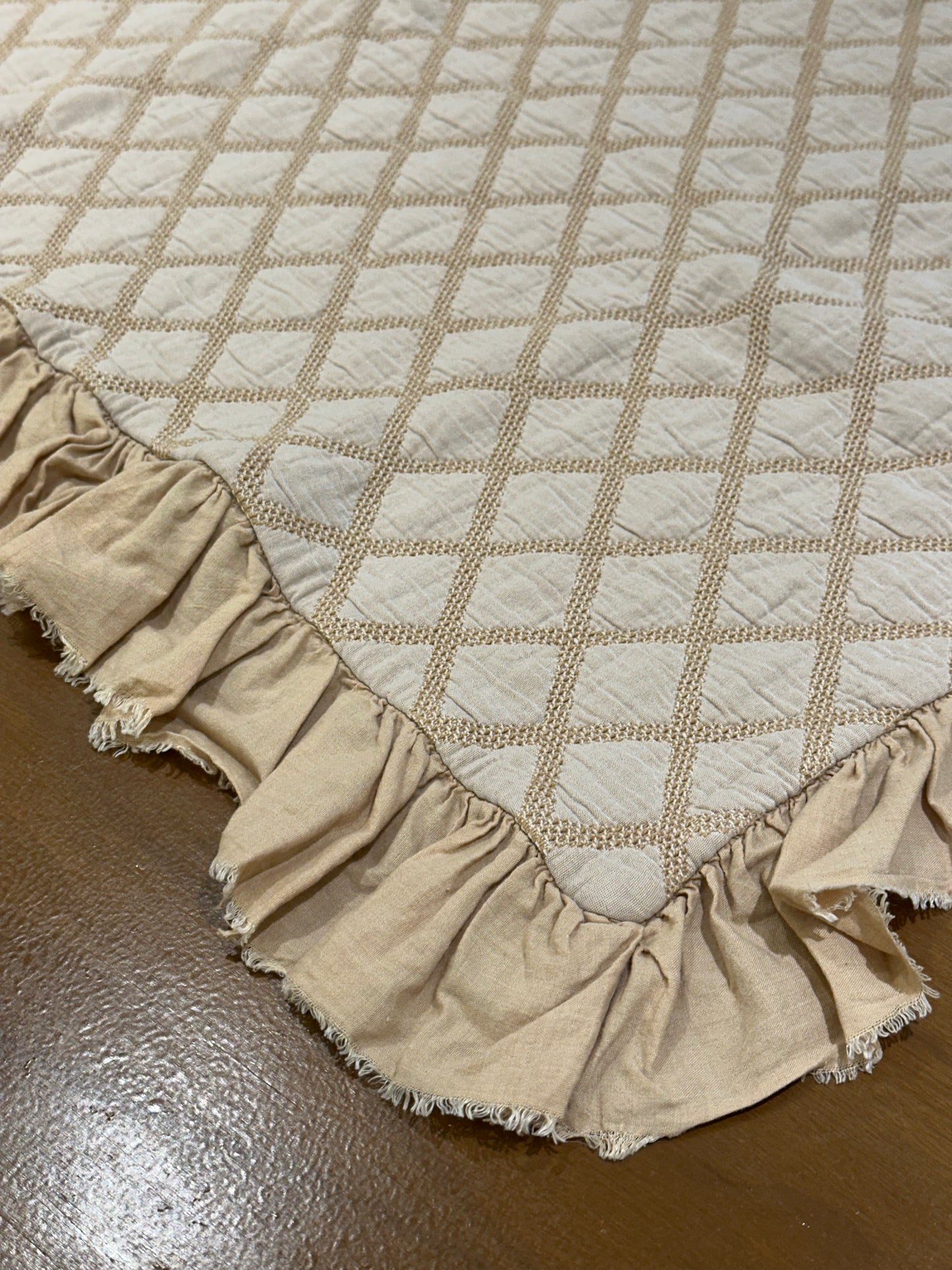 FUNDA ALMOHADA MILAN + VOLANTE CAMEL 50X70