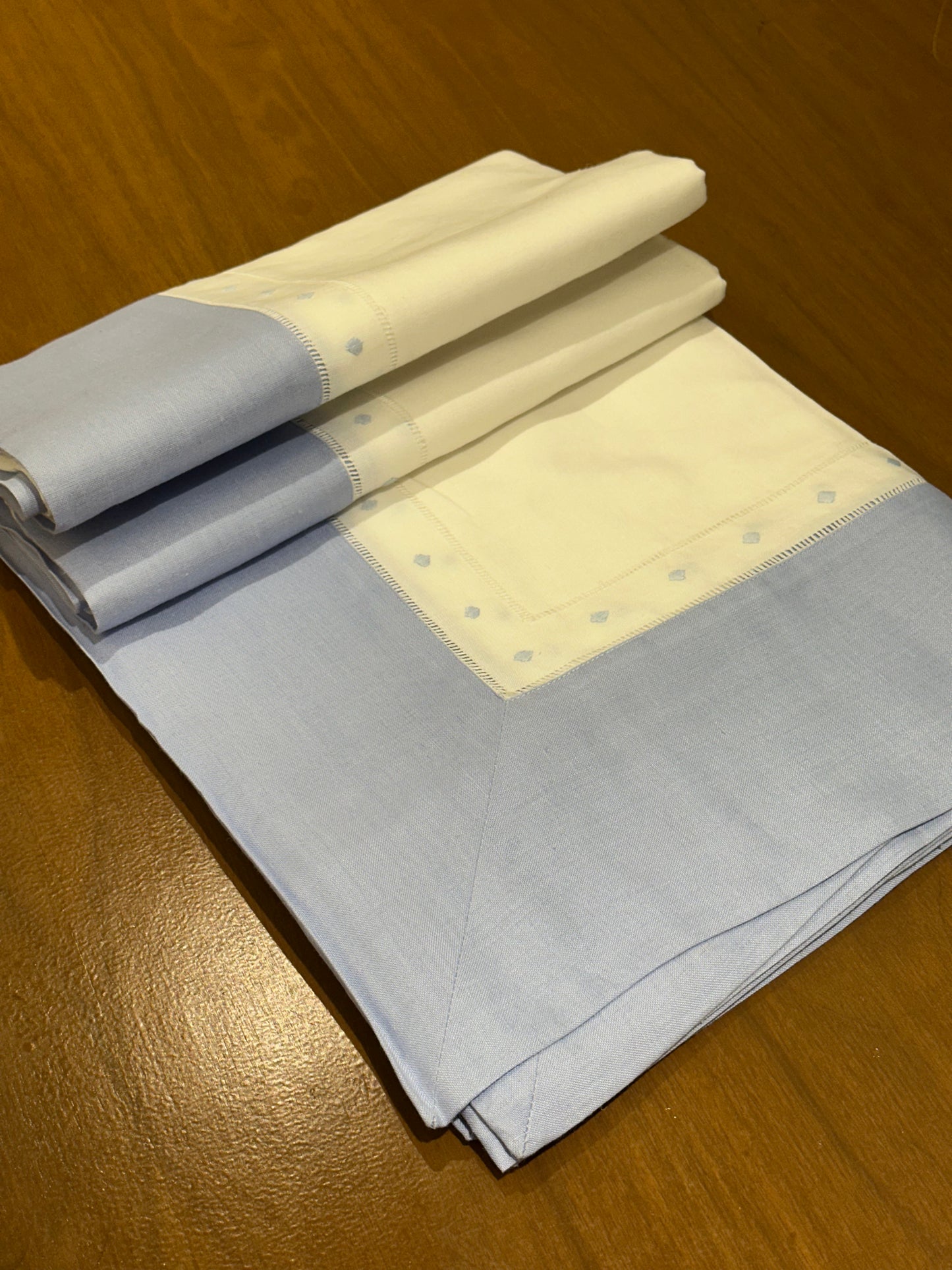 MANTEL MESA DIAMOND LINO CELESTE