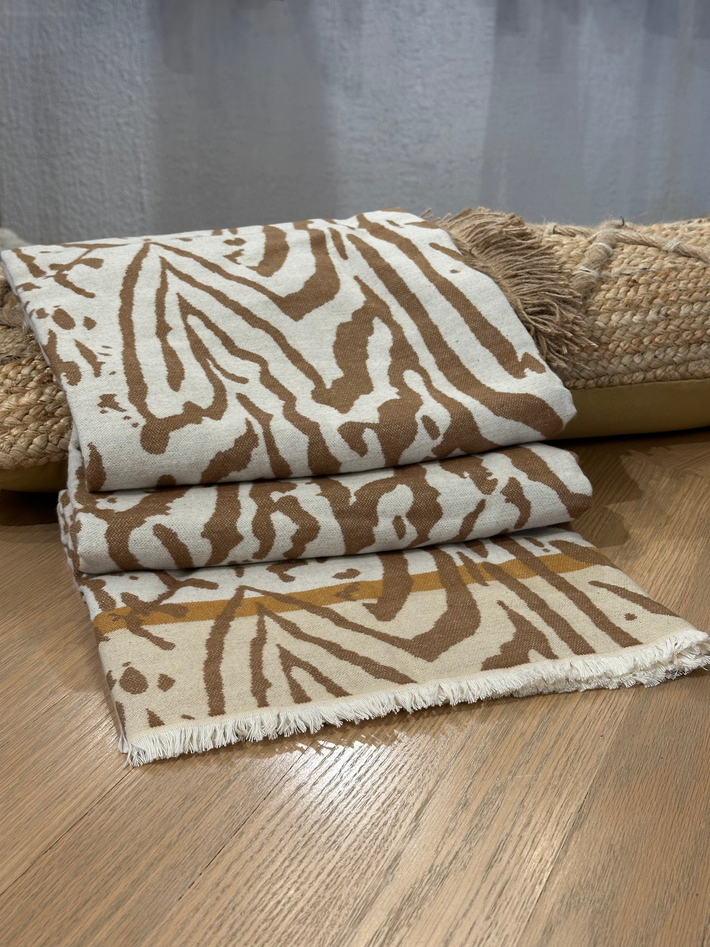 PLAID LEO CARDADA CAMEL 130X200