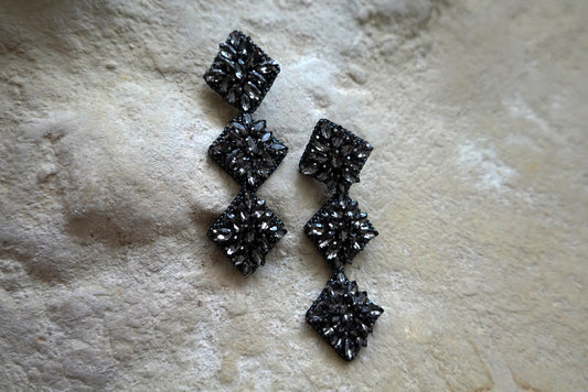 Aretes Grey