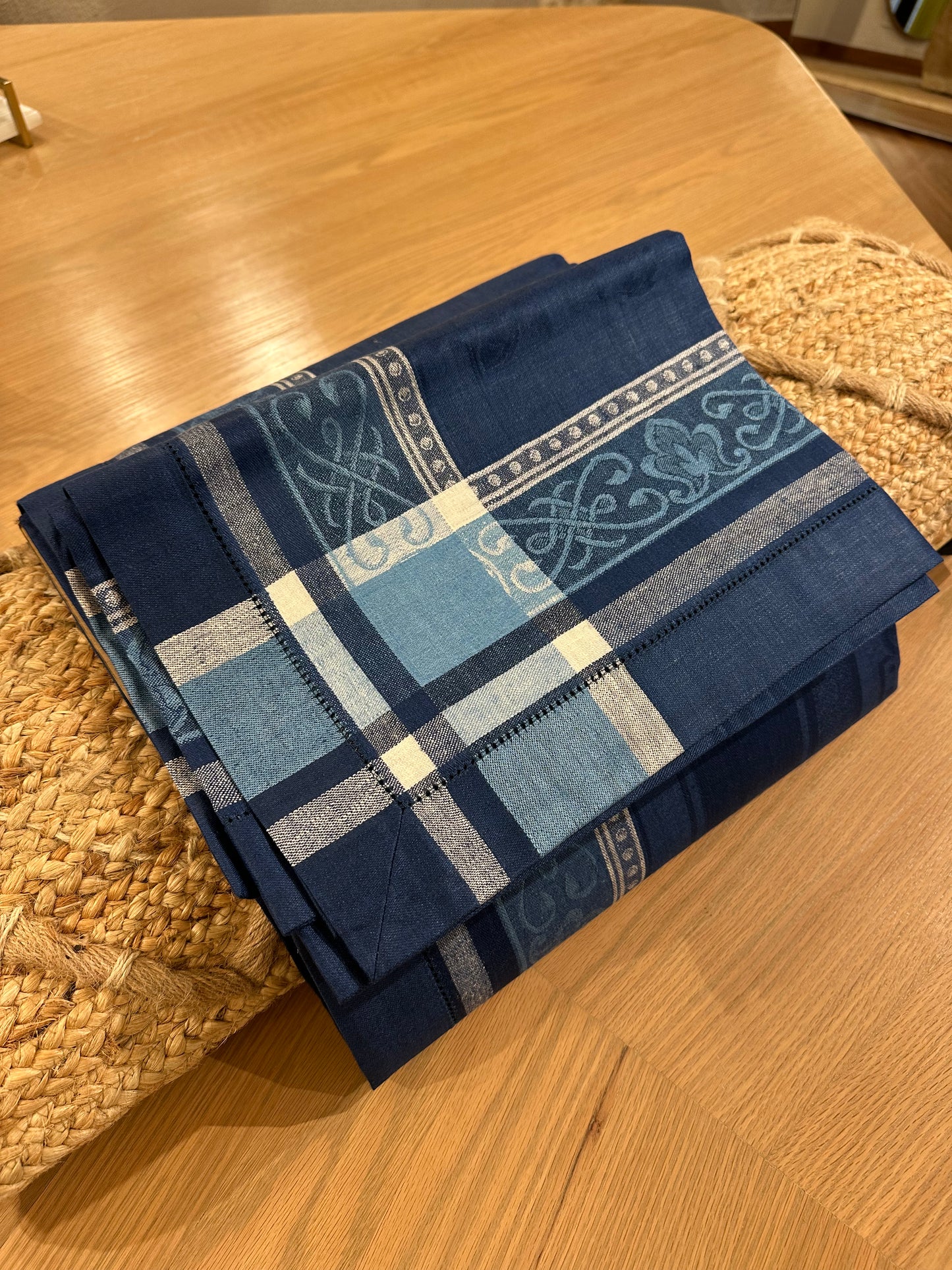 UNI TOALLA ADAM ASTRA