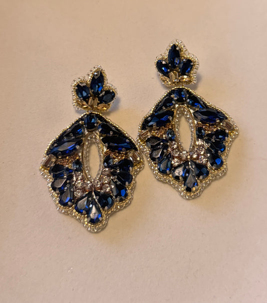Aretes Azula