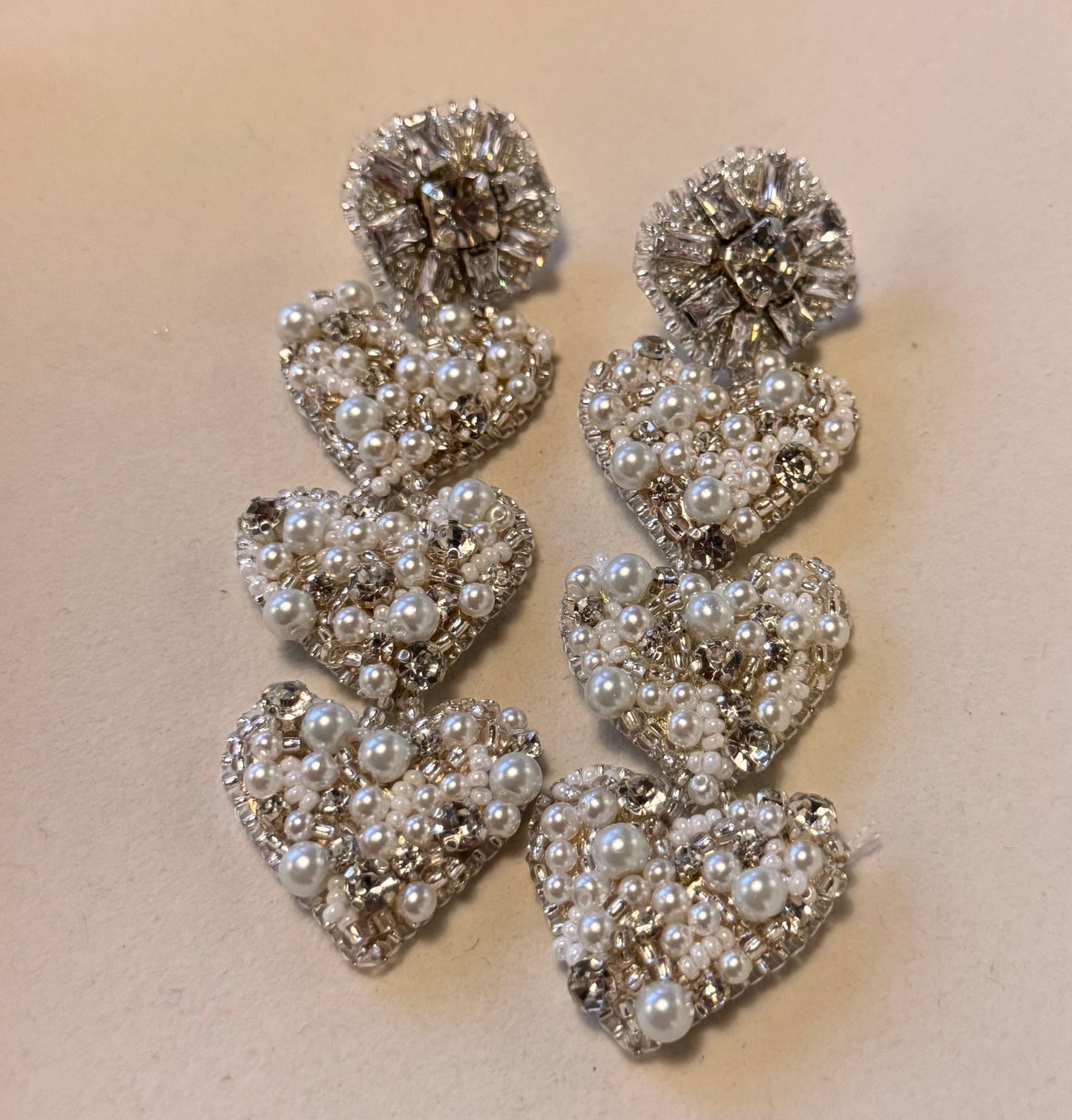 Aretes Corazones de Perlas