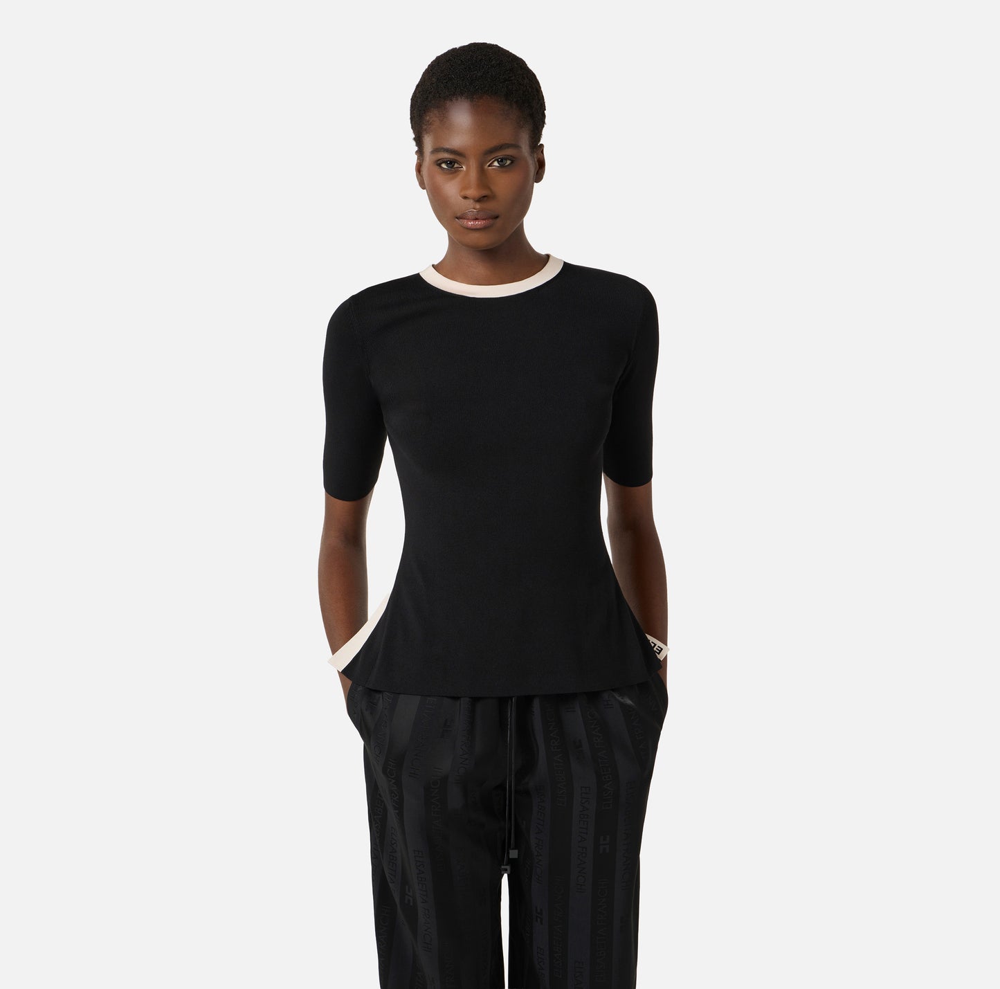 WOMEN'S KNITTED SWEATER BLACK & WHITE