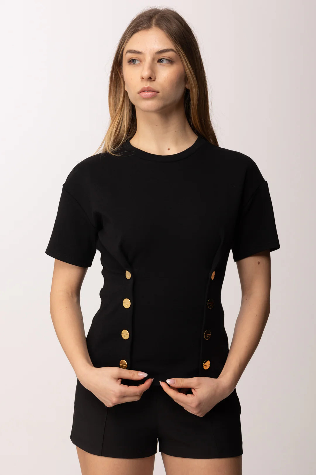 WOMEN'S TSHIRT W BUTTON