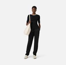 WOMEN'S KNITTED SWEATER BLACK & WHITE