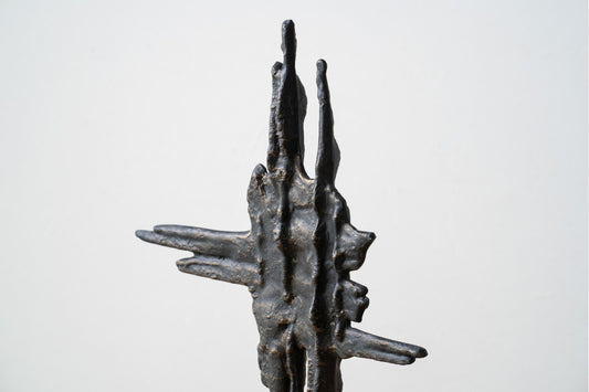 SCULPTURE ABSTRAITE N3. MÉTAL ET MARBRE